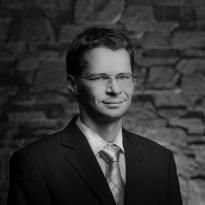 NOVÝ ČLEN TÍMU SO ZAMERANÍM NA BANKOVNÍCTVO A FINANCIE