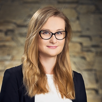 OĽGA DLHOPOLČEKOVÁ